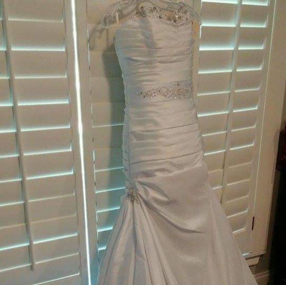 Wedding dress